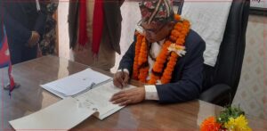 अनिल सिन्हाले सम्हाले पर्यटन मन्त्रालयको कार्यभार, हिमाल सफा राख्ने कार्ययोजना स्वीकृत